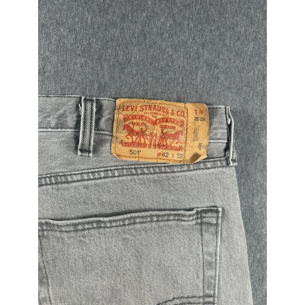 Vintage Levi's 501 Original Fit Jeans Gray Wash Denim Men's W42 L32 Straight Leg